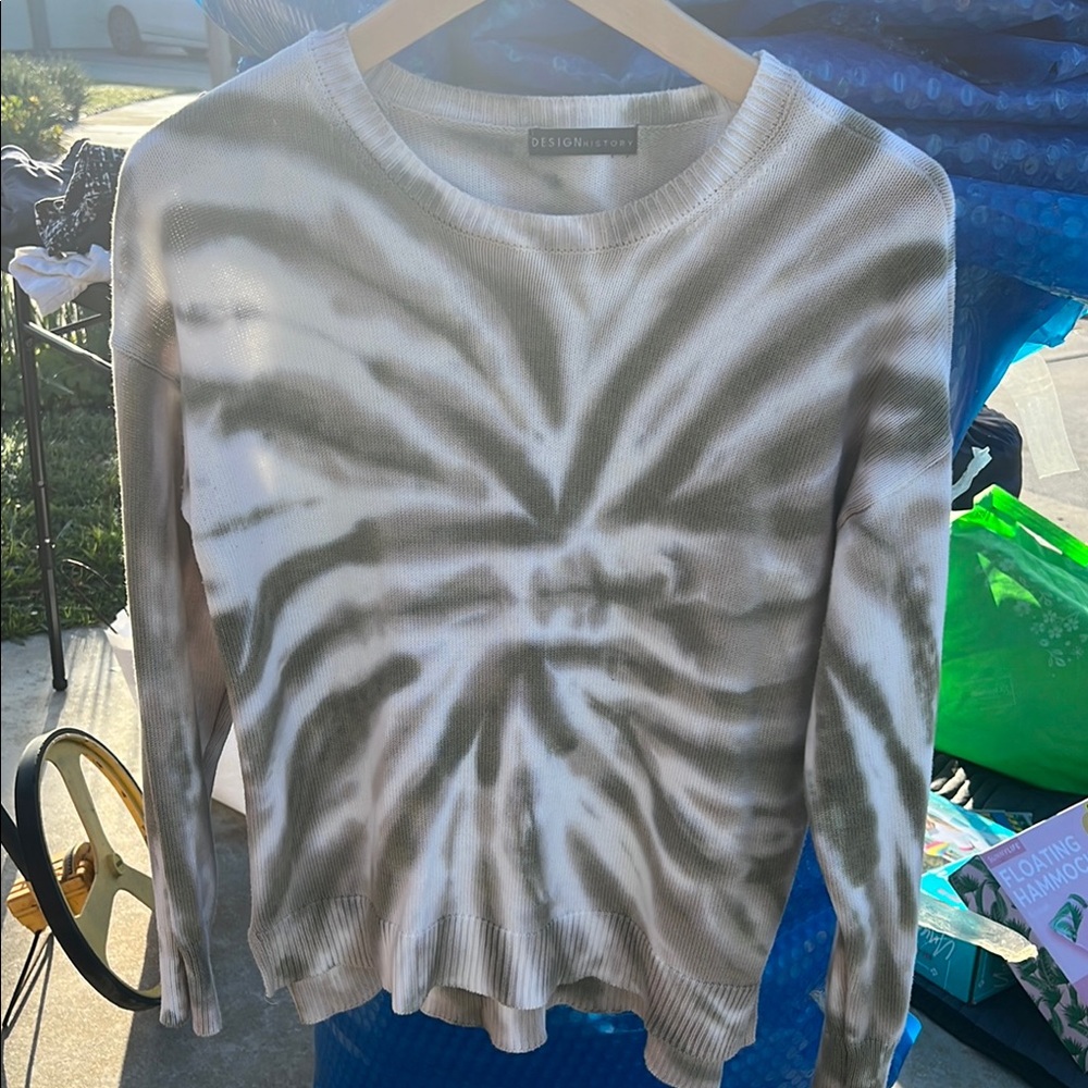 Design History Women's Tie-Dye Sweater - Green and White